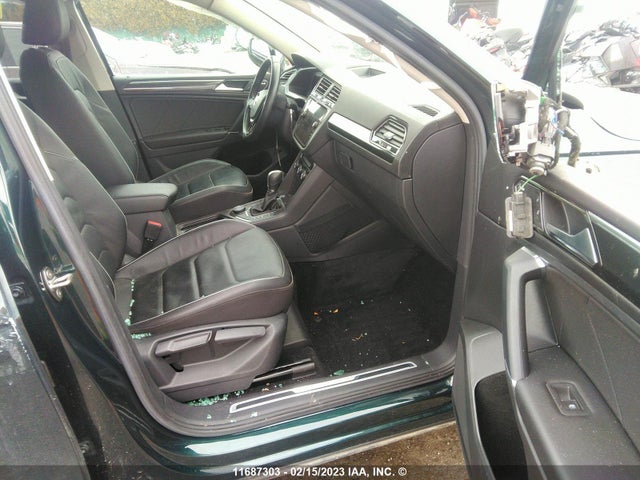 3VV4B7AX1JM126237 Volkswagen Tiguan Sel Premium