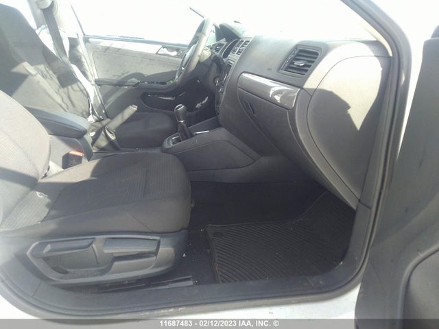3VW167AJ3GM270511 Volkswagen JETTA S
