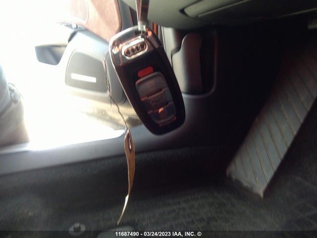 Audi A8 QUATTRO 2012 WAUCVAFD5CN012146 Image 11