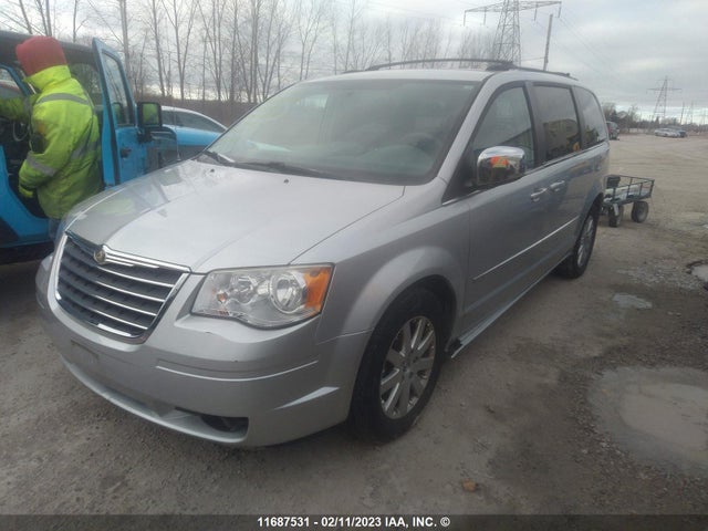 2A4RR5DX3AR226794 Chrysler Town & Country Touring