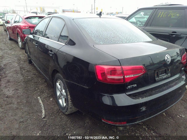 3VWLA7AJ7FM234973 Volkswagen Jetta