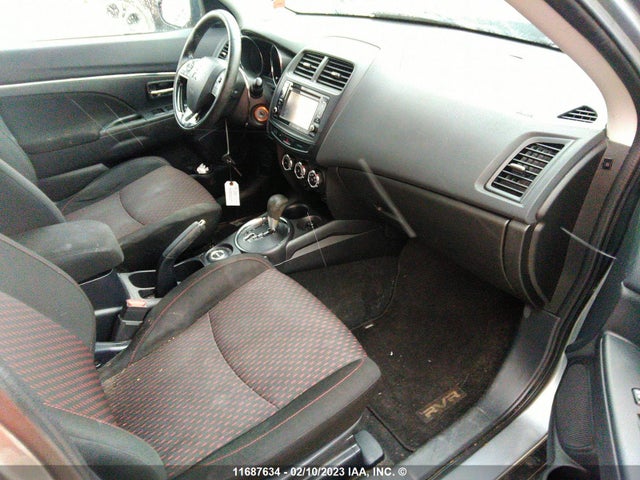 JA4AJ3AU5HZ605380 Mitsubishi RVR SE