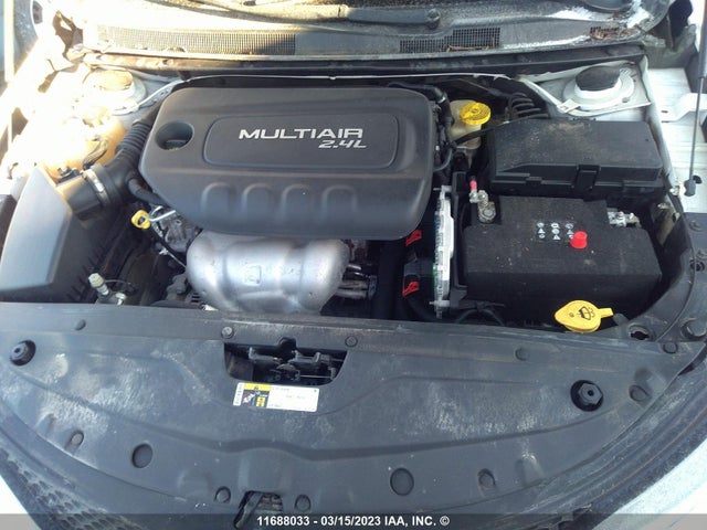 1C3CCCBB5FN708569 Chrysler 200 S
