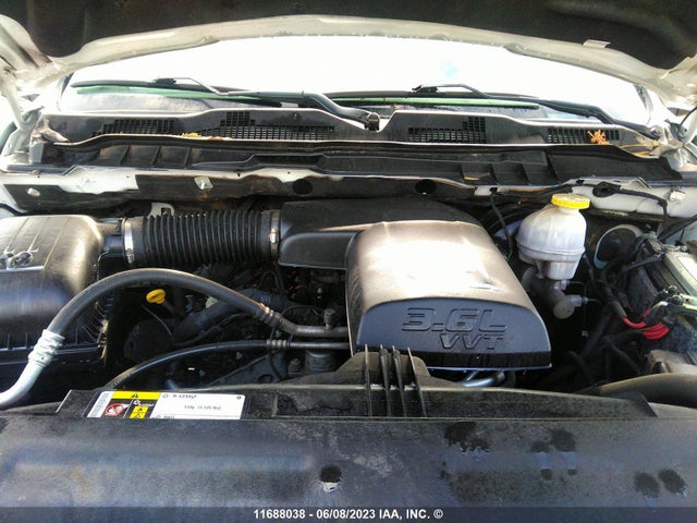 1C6RR7LG3KS691988 RAM 1500 Classic Slt