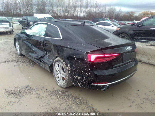 WAULNAF59JA004810 Audi A5 Premium Plus