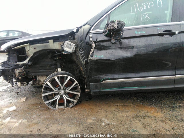 Volkswagen Tiguan Se/sel 2018 3VV2B7AX3JM185409 Image 8