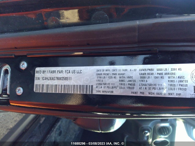 1C4HJXAG7NW258511 Jeep TJ