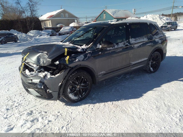 3VV8B7AXXNM166226 Volkswagen Tiguan Se R-line Black