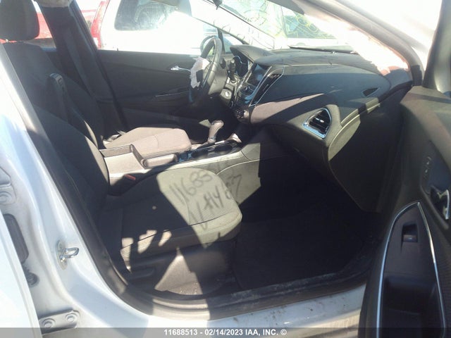 Chevrolet CRUZE LT 2019 1G1BE5SM0K7146957 Image 6