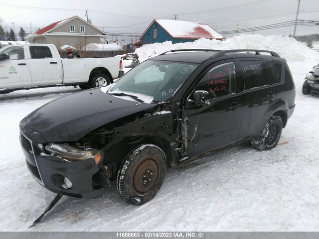 JA4JT3AX8DU600671 Mitsubishi Outlander Se