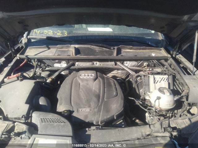 WA1BNBFY6J2062991 Audi Q5 Premium Plus