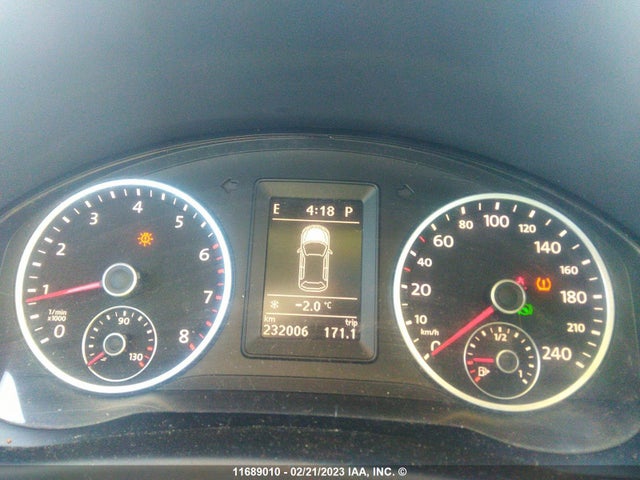 Volkswagen Tiguan 2011 WVGBV7AX1BW504857 Image 8