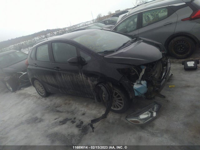 Honda FIT LX 2015 3HGGK5H5XFM104279 Image 1