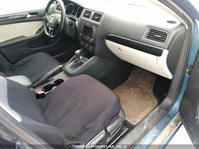 3VWDA7AJ3FM264623 Volkswagen JETTA TDI