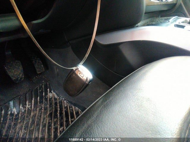 WAUGFAFR4BA008847 Audi A5 PREMIUM