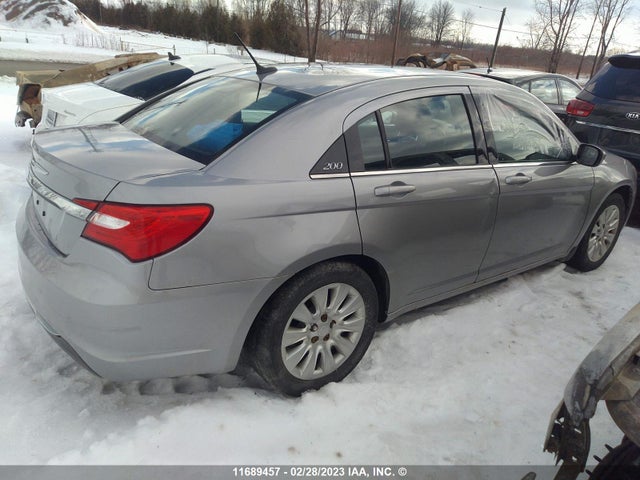 1C3CCBAB1DN522522 Chrysler 200 LX