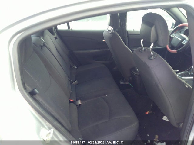 1C3CCBAB1DN522522 Chrysler 200 LX