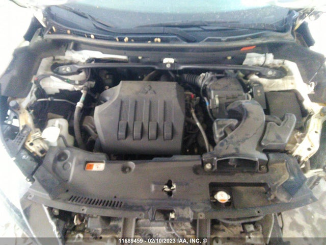 JA4AT4AA8JZ611766 Mitsubishi Eclipse Cross Le