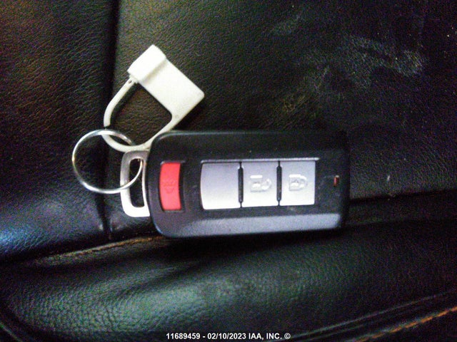 JA4AT4AA8JZ611766 Mitsubishi Eclipse Cross Le