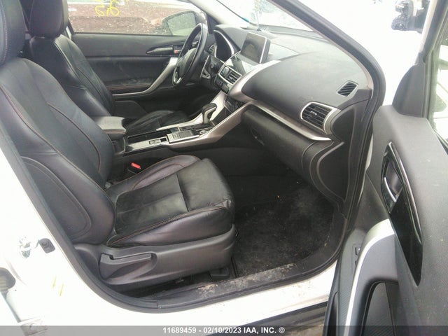 JA4AT4AA8JZ611766 Mitsubishi Eclipse Cross Le