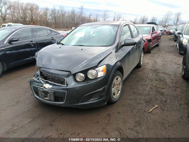 Chevrolet SONIC LS 2013 1G1JA5SH1D4107910 Image 2