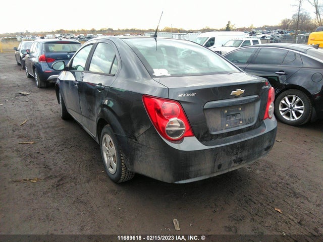 Chevrolet SONIC LS 2013 1G1JA5SH1D4107910 Image 4