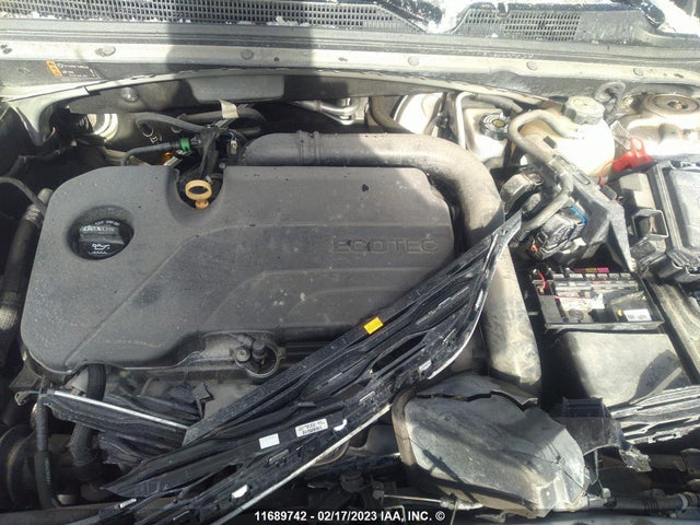 1G1ZD5STXJF247727 Chevrolet Malibu