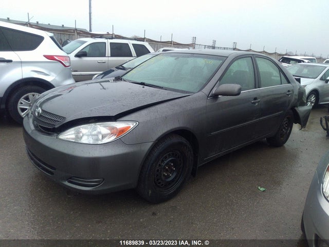 Toyota Camry 2002 JTDBF30K520013534 Image 2