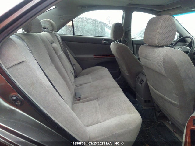 Toyota Camry 2002 JTDBF30K520013534 Image 9