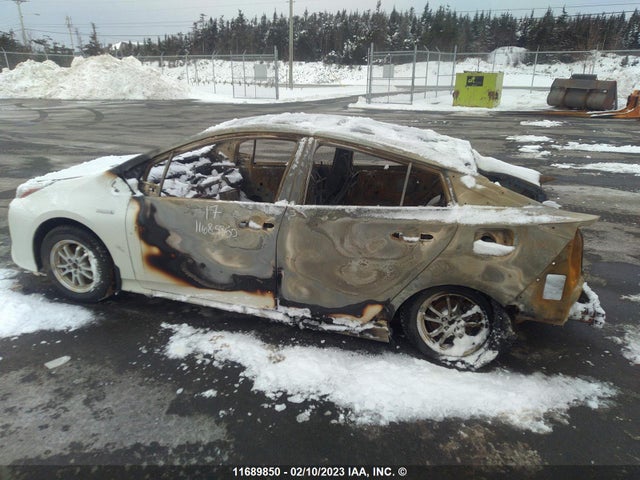 Toyota PRIUS 2017 JTDKBRFUXH3032627 Image 7