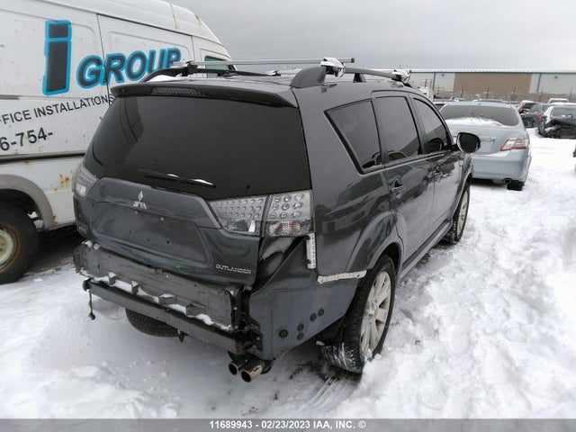JA4JT5AX6BU609071 Mitsubishi OUTLANDER GT