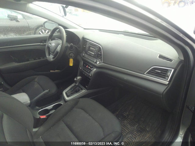 Hyundai ELANTRA SE 2018 5NPD74LF3JH313486 Image 5