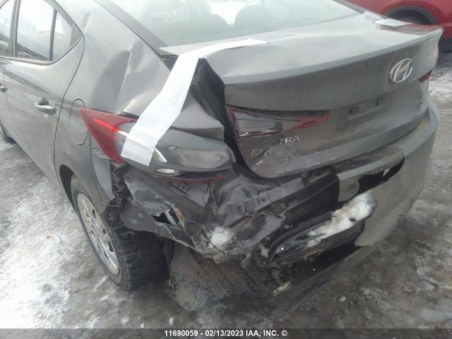 Hyundai ELANTRA SE 2018 5NPD74LF3JH313486 Image 6