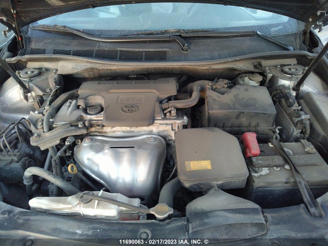 2015 Toyota Camry Le/xle/se/xse მანქანა იყიდება აუქციონზე, vin: 4T1BF1FK4FU011666, აუქციონის ნომერი: 11690063