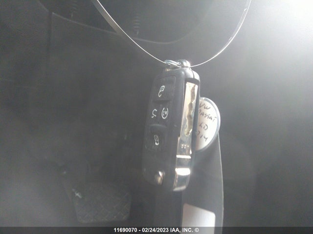 1VWBA7A37MC005298 Volkswagen Passat Highline