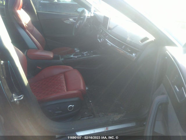 WAUC4CF50JA020425 Audi S5 Prestige