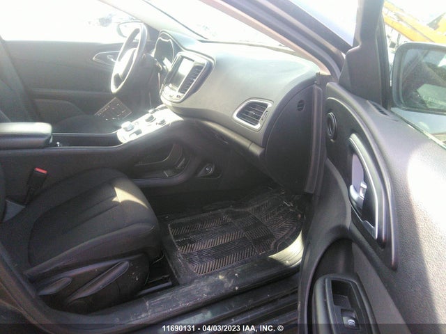 Chrysler 200 2015 1C3CCCAB9FN735565 Image 5