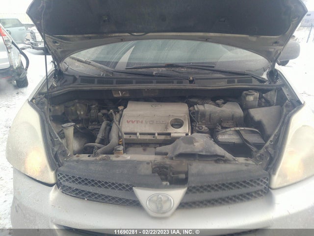 Toyota SIENNA CE 2005 5TDZA29C95S331757 Image 11