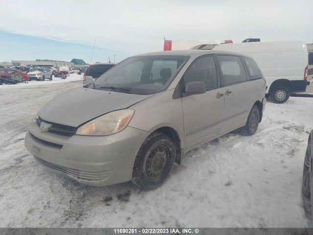 Toyota SIENNA CE 2005 5TDZA29C95S331757 Image 2