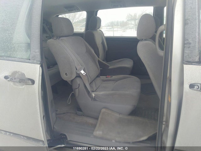 Toyota SIENNA CE 2005 5TDZA29C95S331757 Image 9
