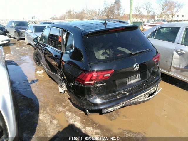 3VV4B7AX2MM142581 Volkswagen Tiguan Sel Premium R-line