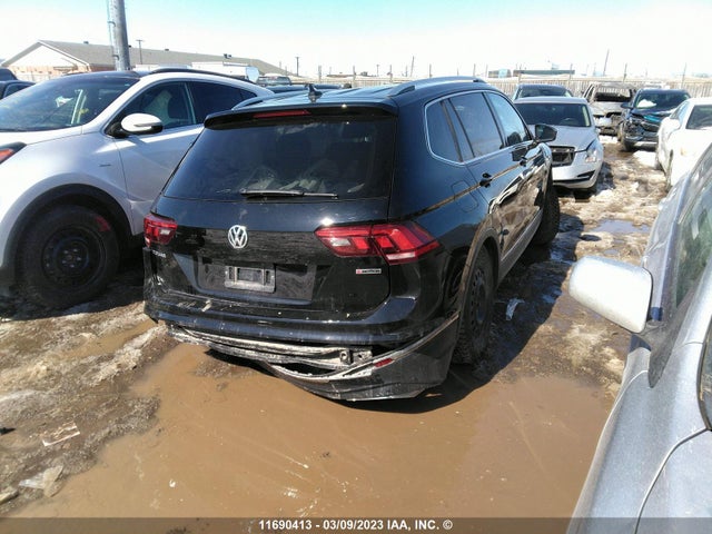 3VV4B7AX2MM142581 Volkswagen Tiguan Sel Premium R-line