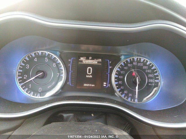 1C3CCCAB6FN507362 Chrysler 200 Limited