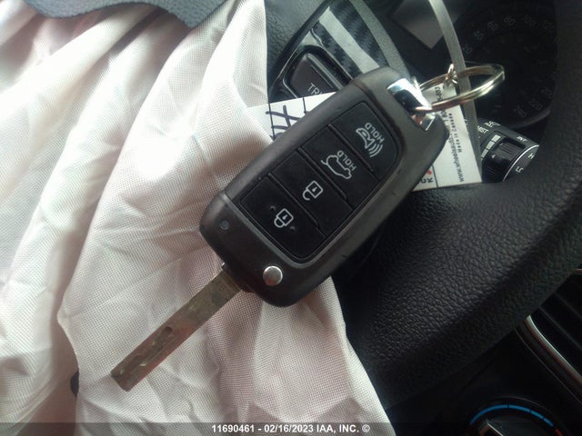Hyundai Kona Se 2019 KM8K12AA4KU287830 Image 3