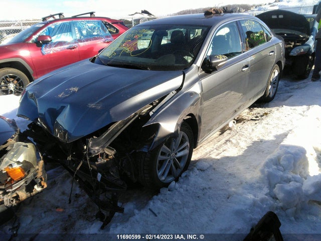 1VWBA7A38MC010817 Volkswagen Passat Highline