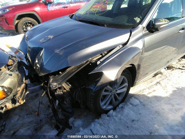 1VWBA7A38MC010817 Volkswagen Passat Highline