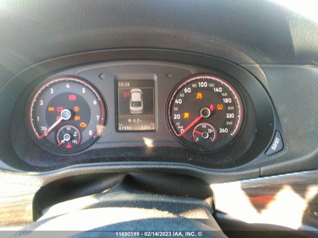 1VWBA7A38MC010817 Volkswagen Passat Highline