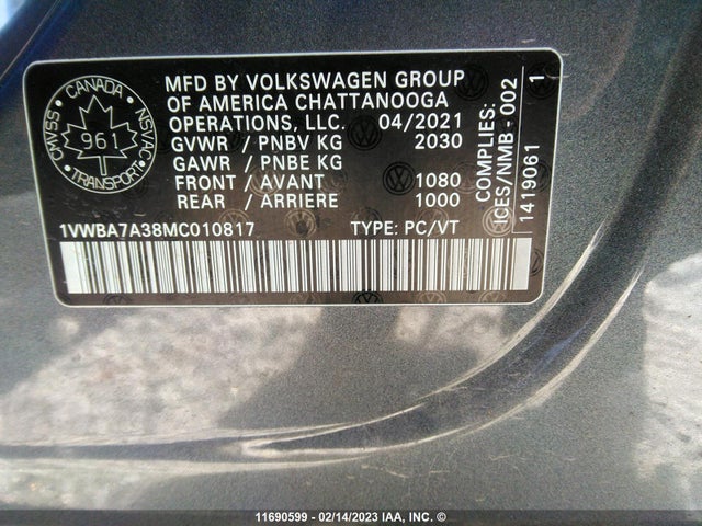 1VWBA7A38MC010817 Volkswagen Passat Highline