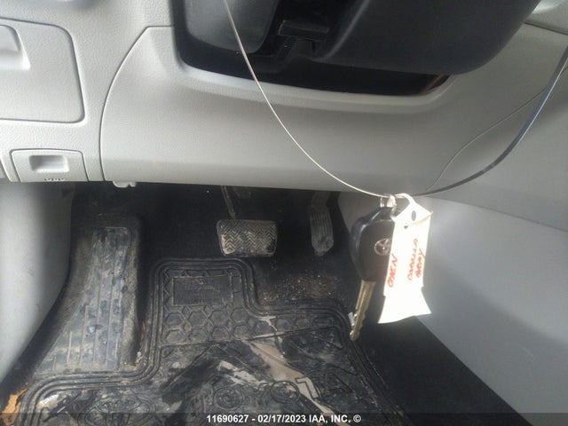Toyota Corolla S/le 2013 2T1BU4EE9DC952645 Image 3