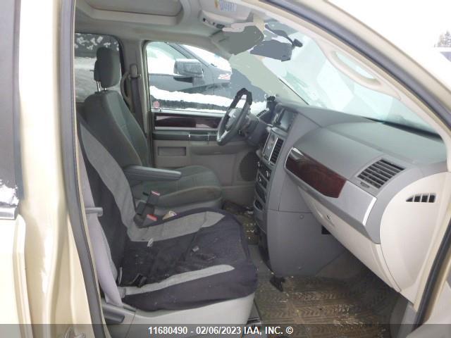 2A4RR5DX6AR256985 Chrysler Town & Country Touring